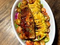 Sweet and salty salad with salmon  #foodporn #cocina #seeafood