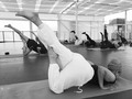 “Para un yogui, el cuerpo es su laboratorio perpetuo de experimentación e investigación." BKS Iyengar . . . #yoga #asana #yogapanama #yogachile #yogaenelmundo #prana #practica #mudra #respiracion
