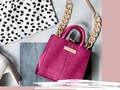 Traemos los diseños mas lindos y exclusivos en accesorios para complementar tus Looks. Este bolso es perfecto 😍 DISPONIBLES EN MOOD . . . . . . . . . . #fashion #mood #style #ootd #blogger