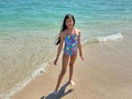 Una niña linda en la playa ❣️😍⛱️
