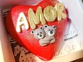 Estamos alistando todo para una fecha llena de amor    Aquí una de las opciones más lindas para sorprender  #sanvalentinarmenia #armeniaquindio #corazonpiñata #corazonesdechocolate #chocolatesrellenos🍫🍫 #regalossanvalentin #sorpresaarmenia #sorpresasejecafetero