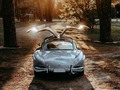 Open the ”Gullwing“ doors like @dreamcarswithadri!  via @mercedesbenzmuseum  #MBclassic #300SL #Gullwing #MercedesBenz #ClassicCar