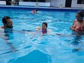 Aprendiendo a soltar el miedo #piscina #matronatacion #bebe